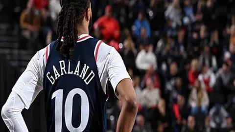 惊爆冷门！爱德华兹独木难支，狂砍39分7板，西部格局突变，火箭逆袭成最大黑马！